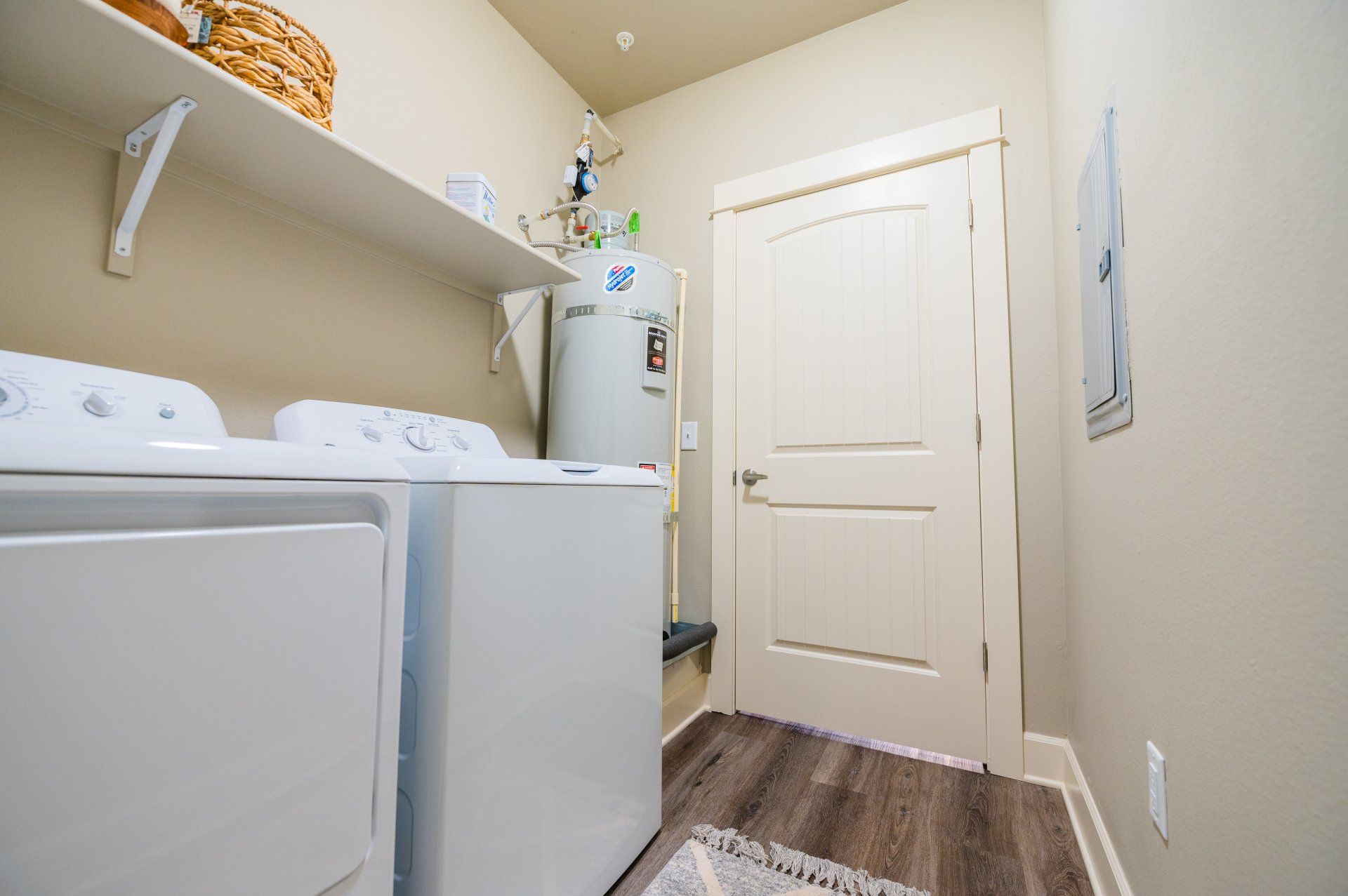 The Reserve at Metolius Apartments Aspen Grove, RiverBend & ster