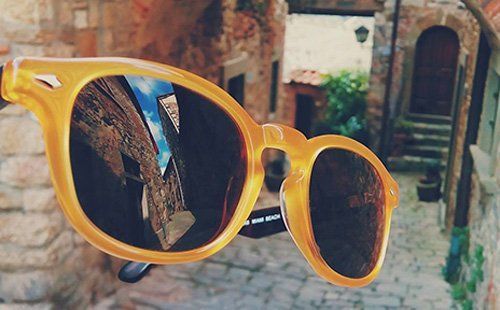 primo piano lenti da sole