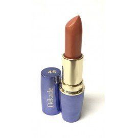 Un lápiz labial en un tubo azul con el número 46.