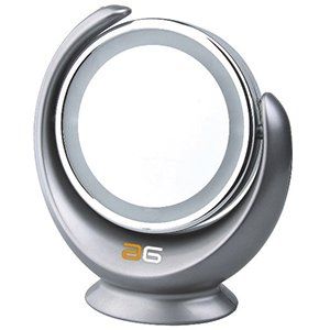 Un espejo con el número 26