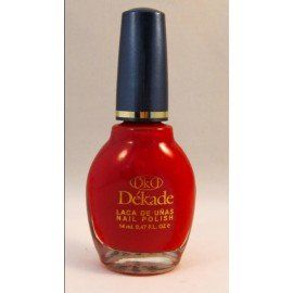 Una botella de esmalte de uñas rojo llamado dekade