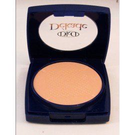 Un polvo en un recipiente azul que dice dkd.