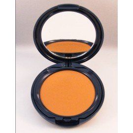 Un compacto con un espejo dentro