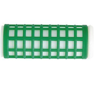 Un rodillo de plástico verde con un mango blanco sobre un fondo blanco.