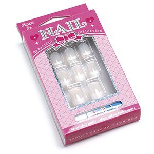 Una caja de uñas postizas con la palabra