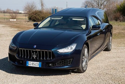 Parco macchine foto 1