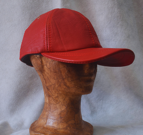 Gorra de cuero brillante