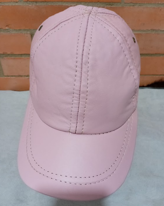 Gorra de cuero liso
