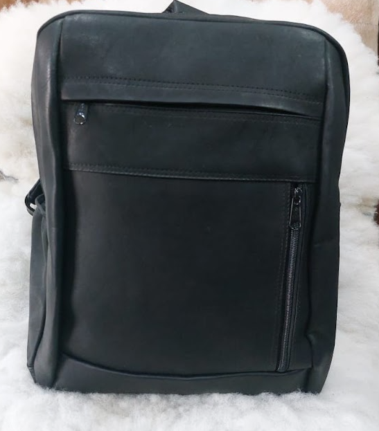 Morral de hombre en cuero napa