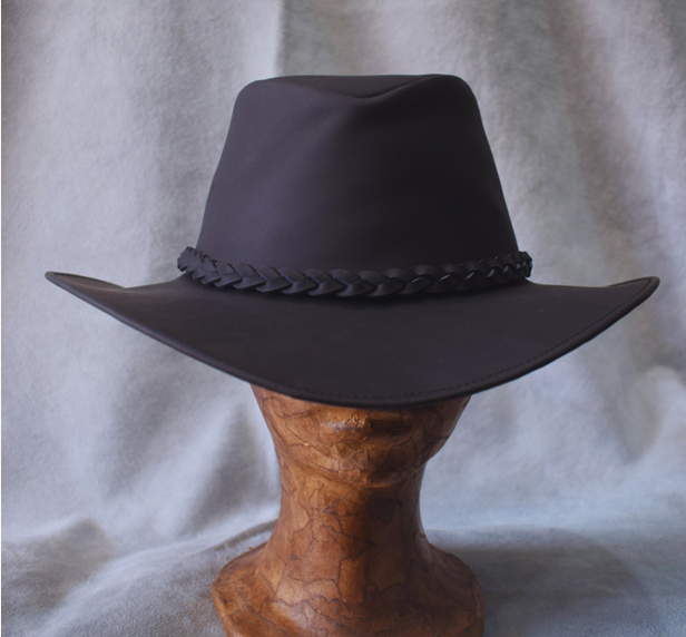 Sombrero de cuero graso