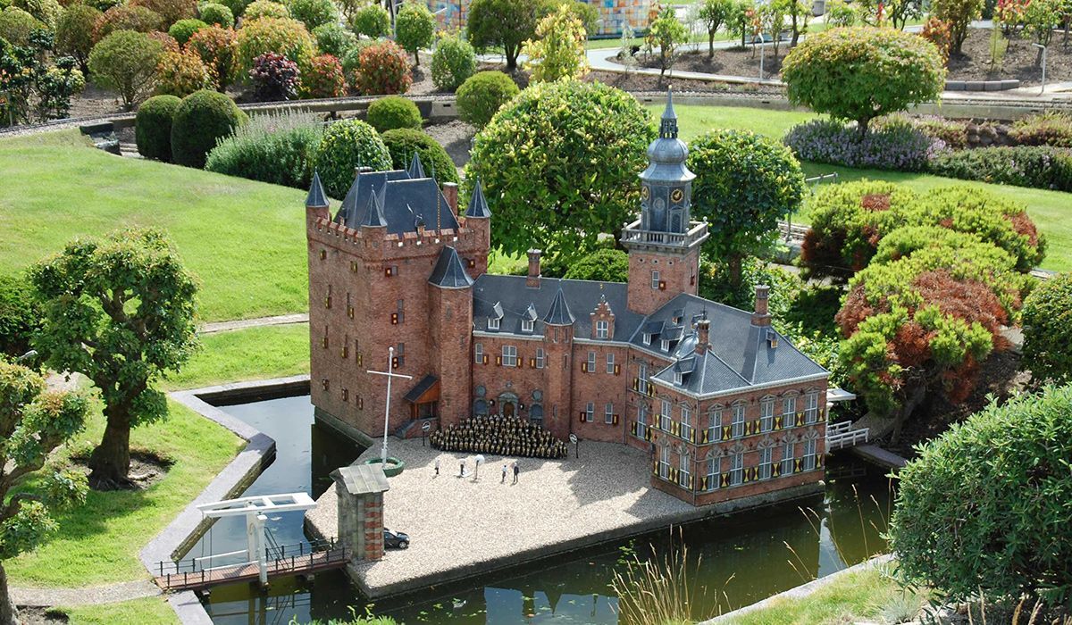 kasteel nyenrode Breukelen