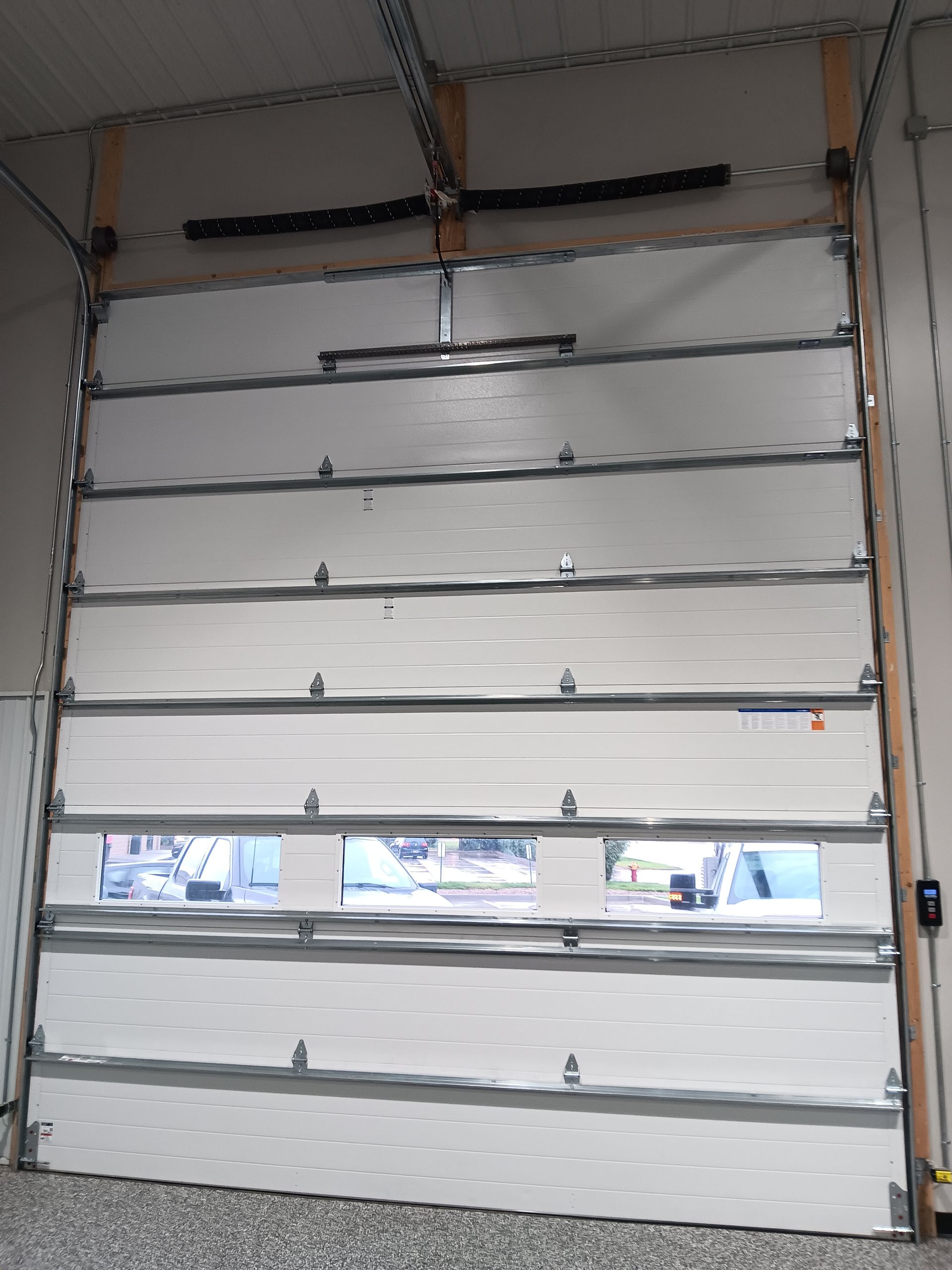 garage doors for businesses North Dakota