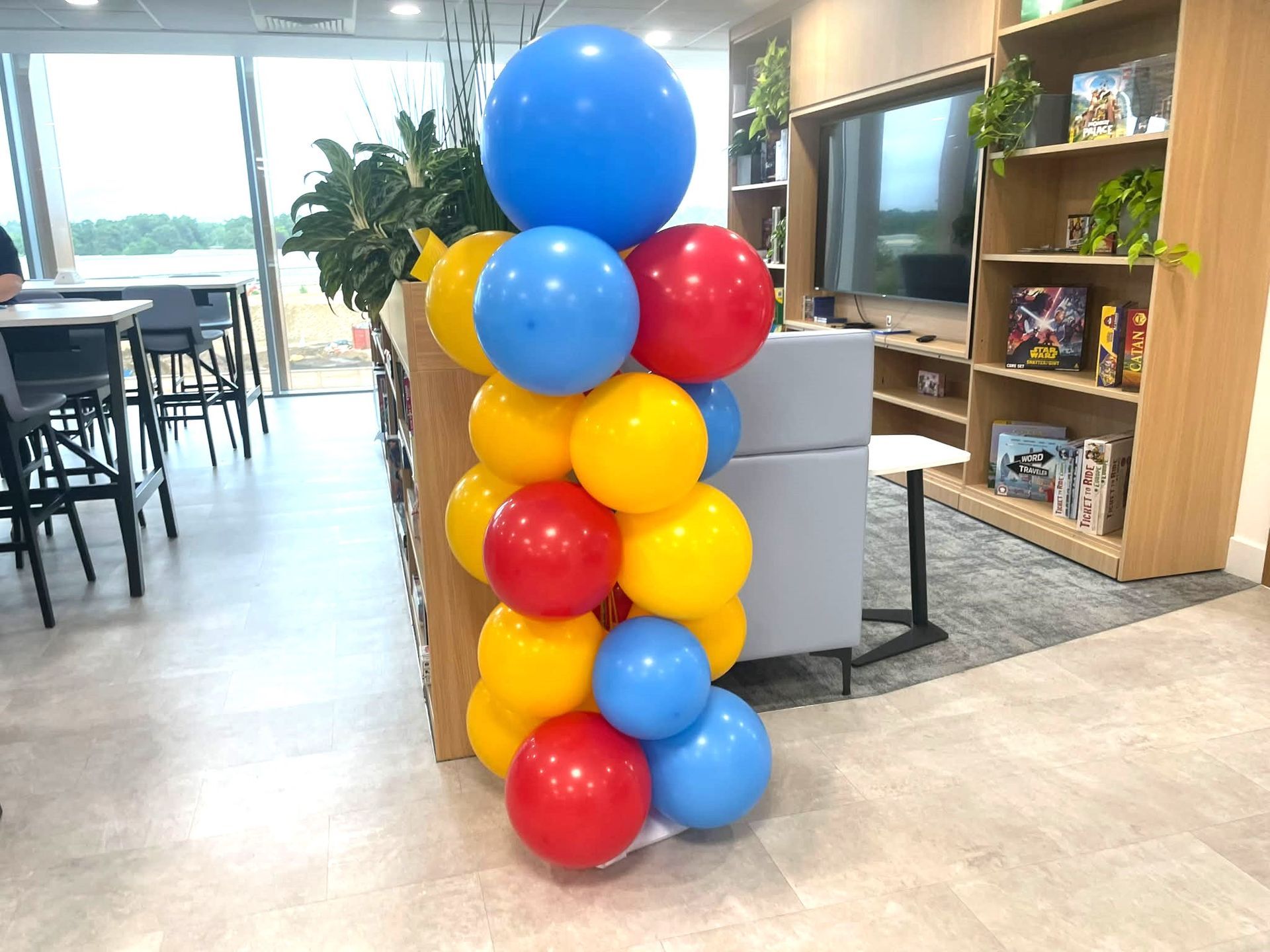 Company Balloon Stacks and Arches