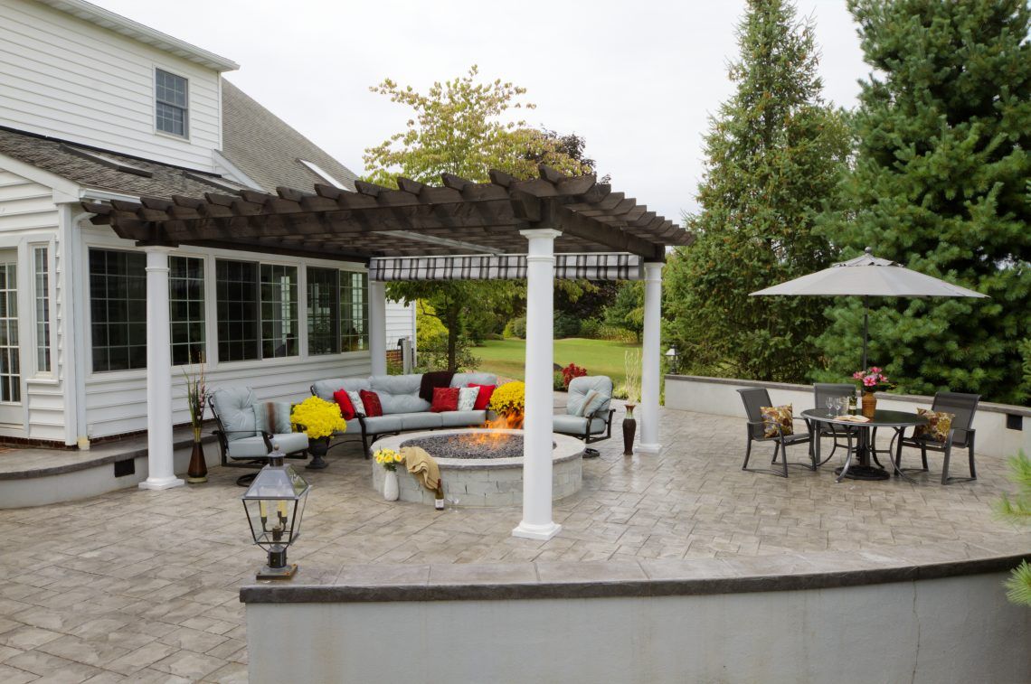 patio with pergola