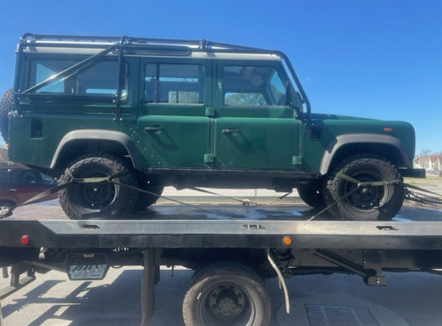 4x4 Vehicle Flatbed Towing 