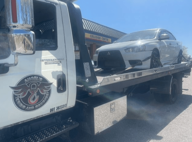 Low Vehicle Flatbed Towing