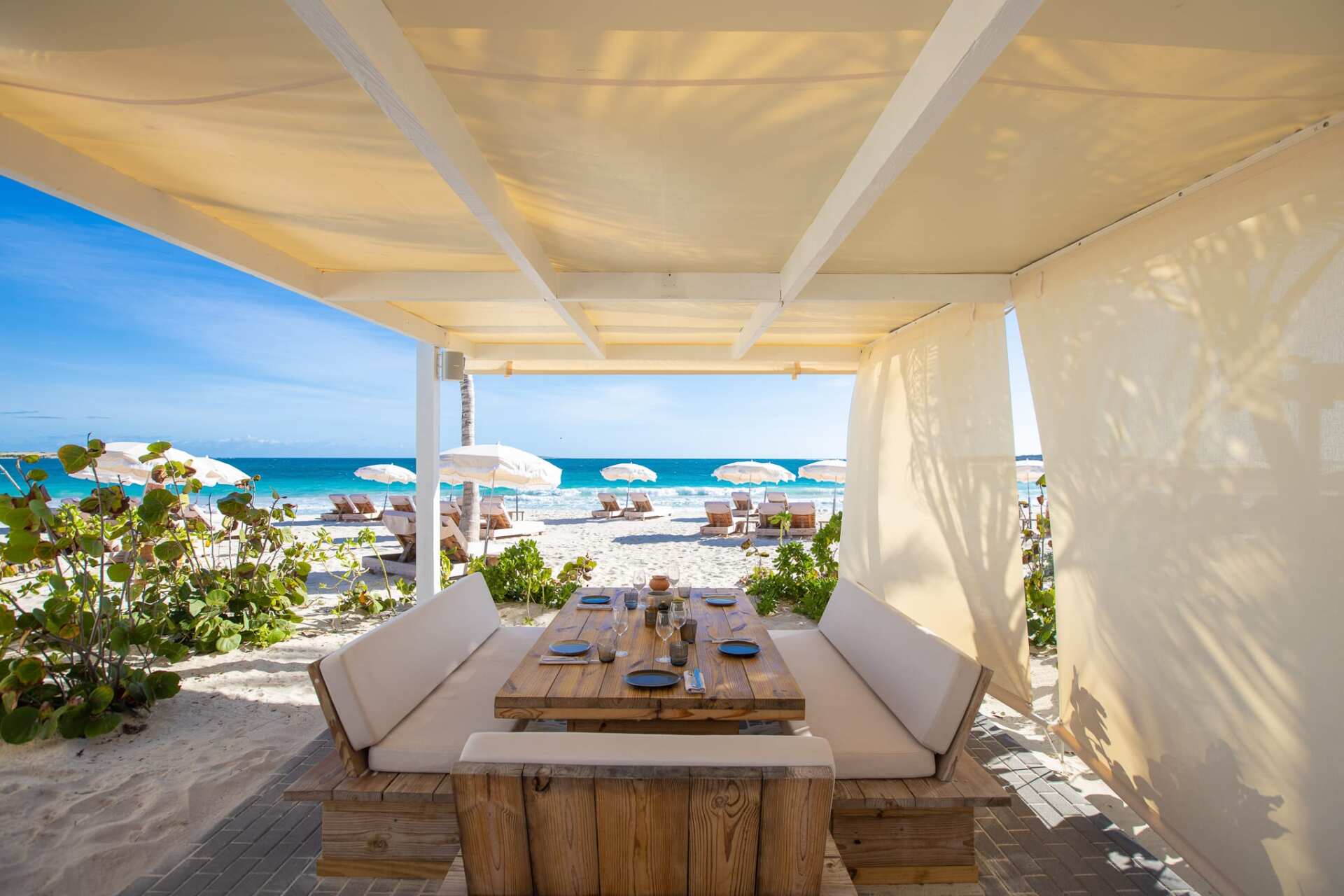 Coco Beach Restaurant Home