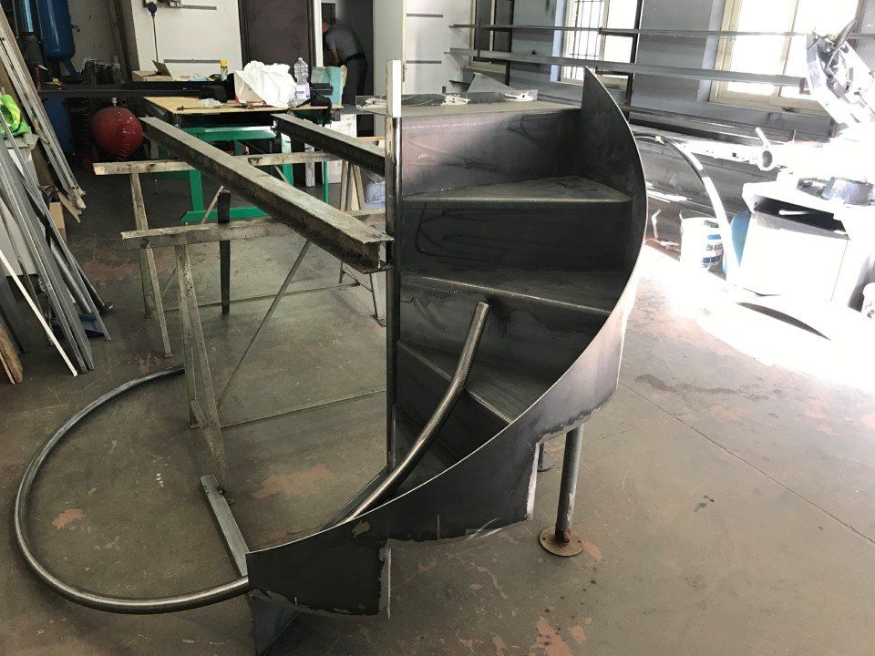 Scale a chiocciola in ferro