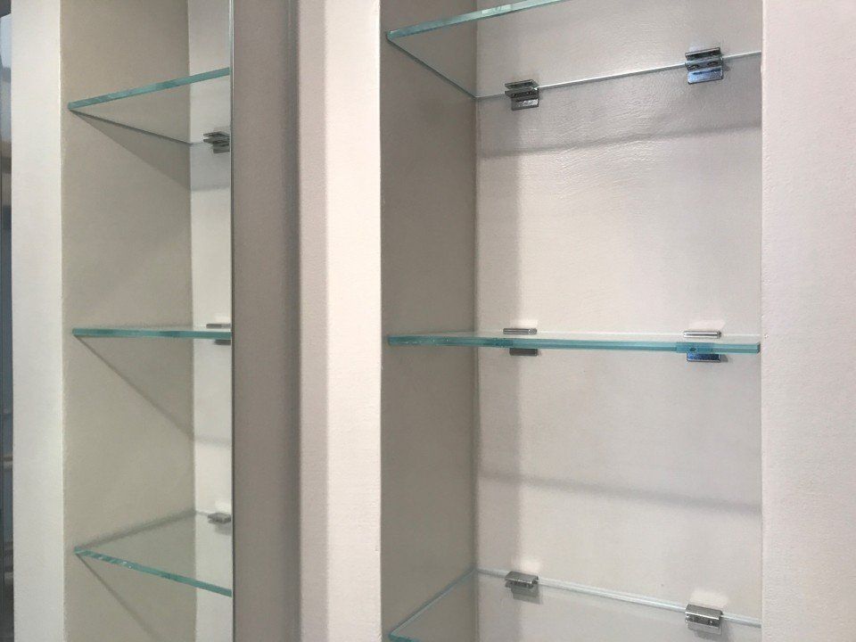 realizzazione di un mobiletto da bagno