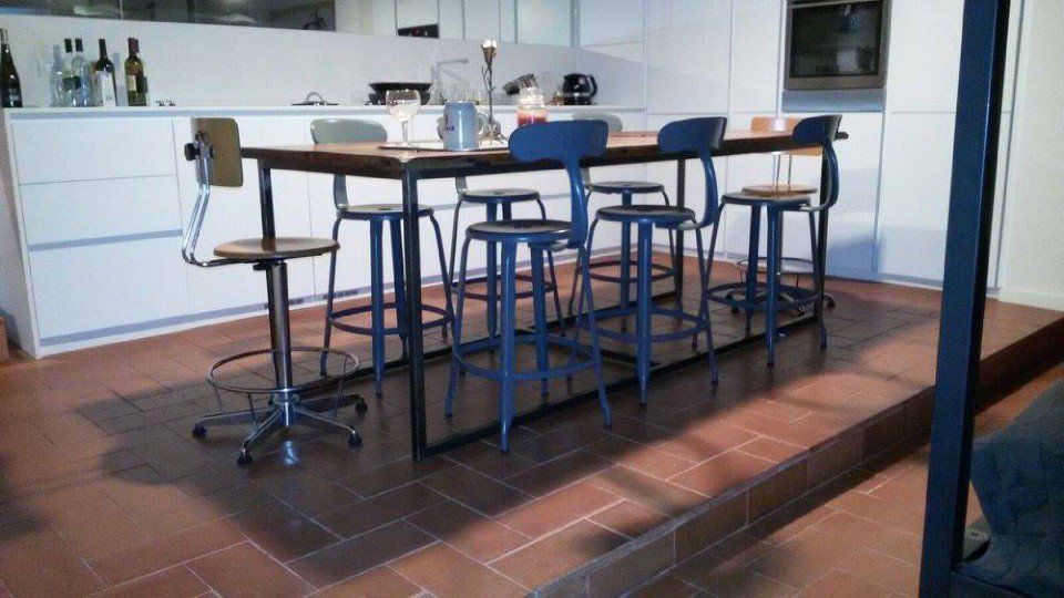 Tavolo realizzato su misura