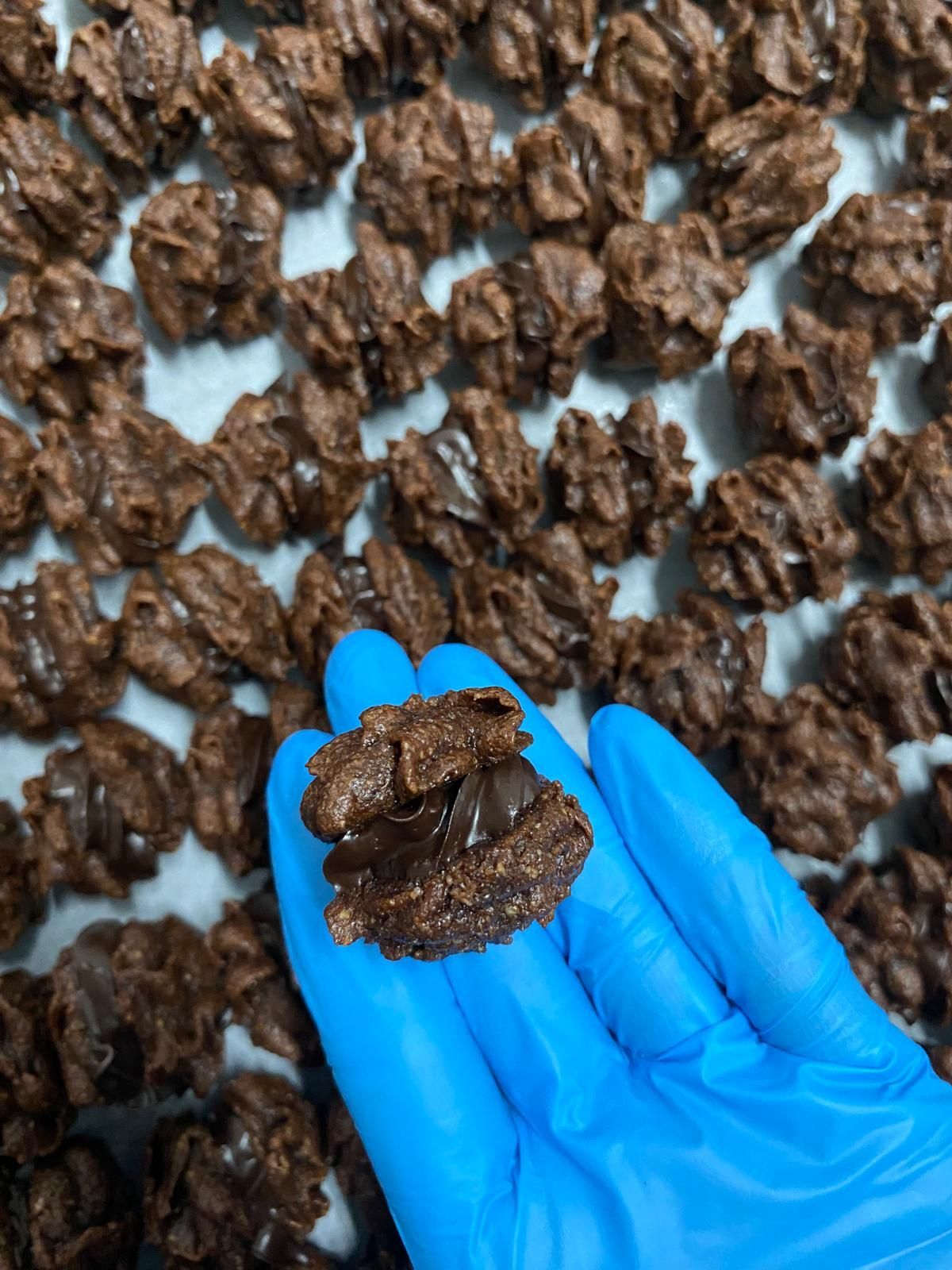 baci di dama al cioccolato