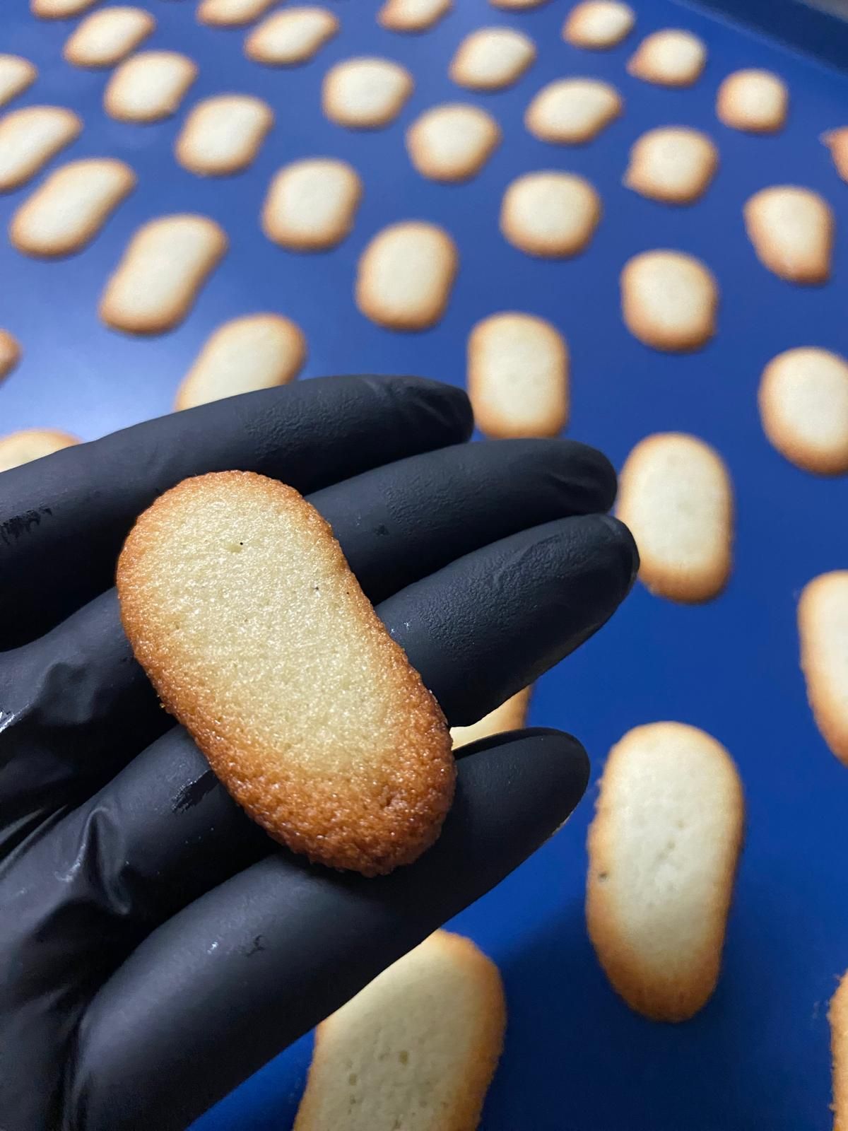 biscotti lingue di gatto