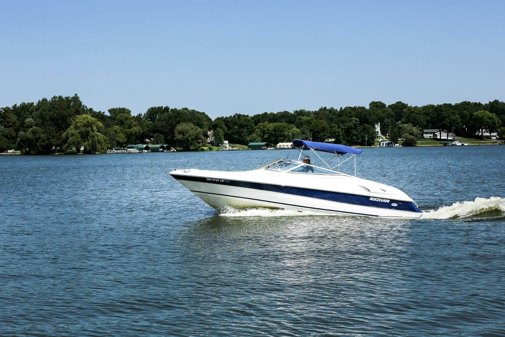 lake minnetonka sailboat rental