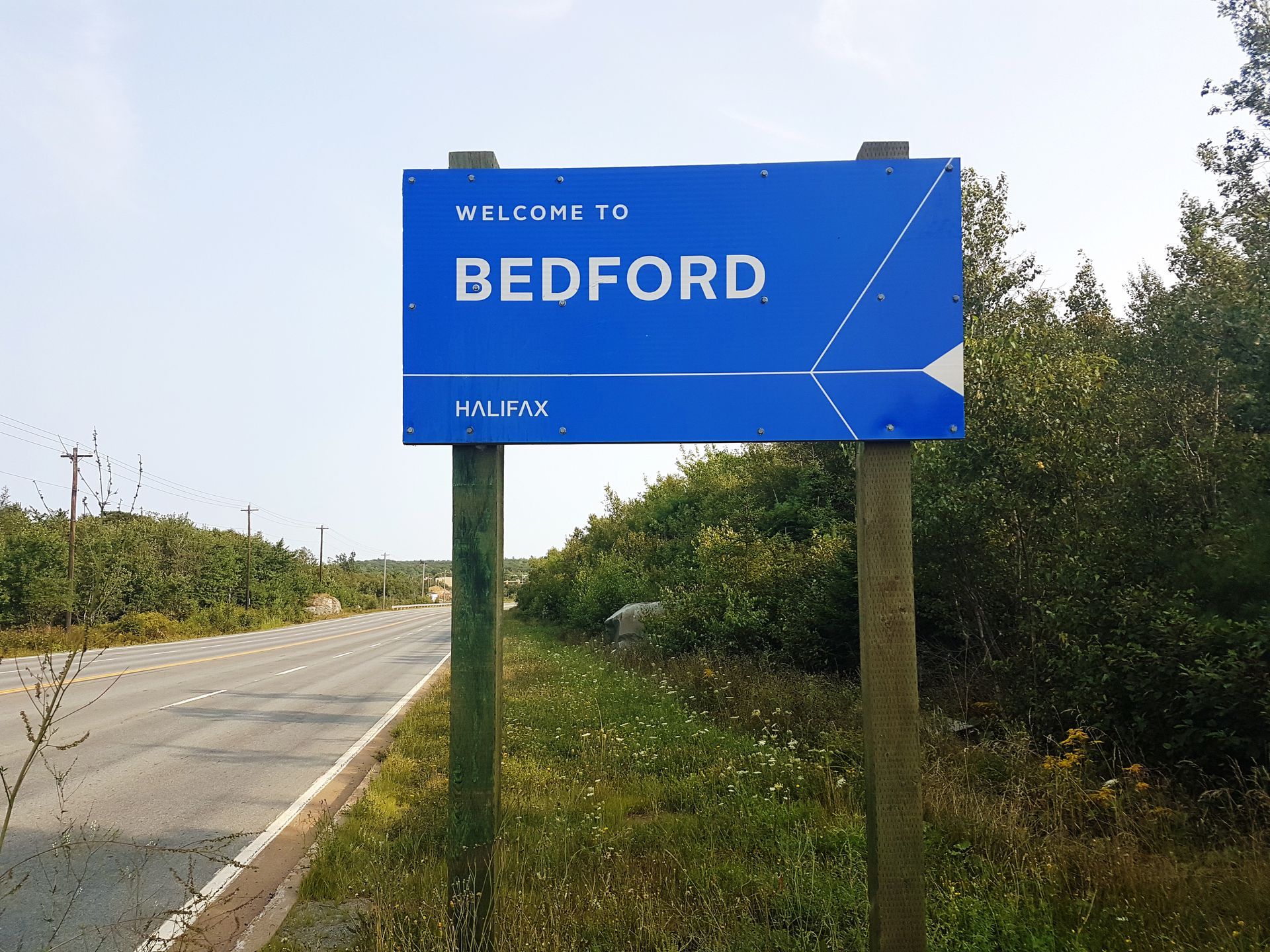 welcome to Bedford sign