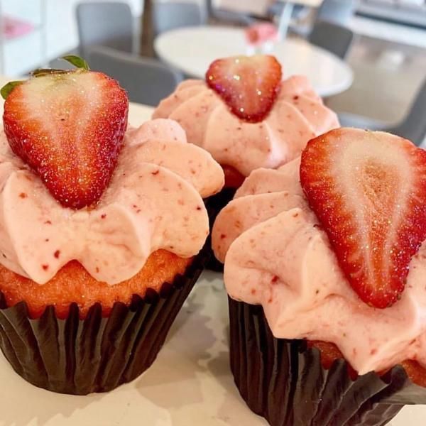 strawberry cupcakes