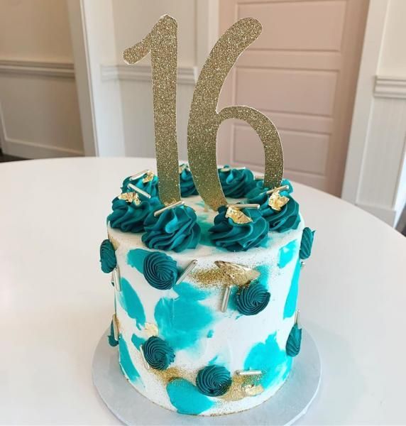blue and gold 16th birthday cake