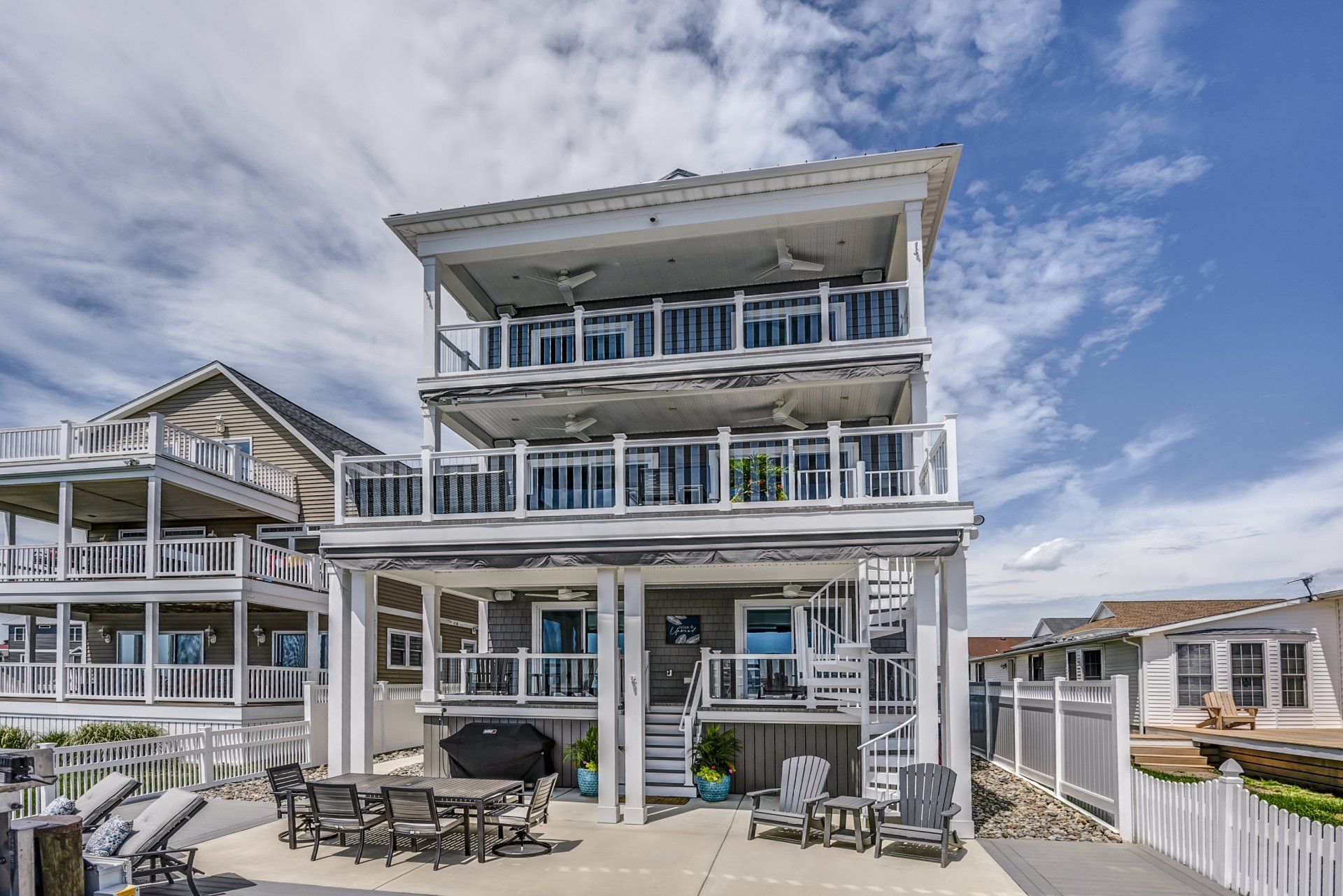 home exterior with large porch | Exteriors | Bay to Beach Builders | Greenwood, DE 19950