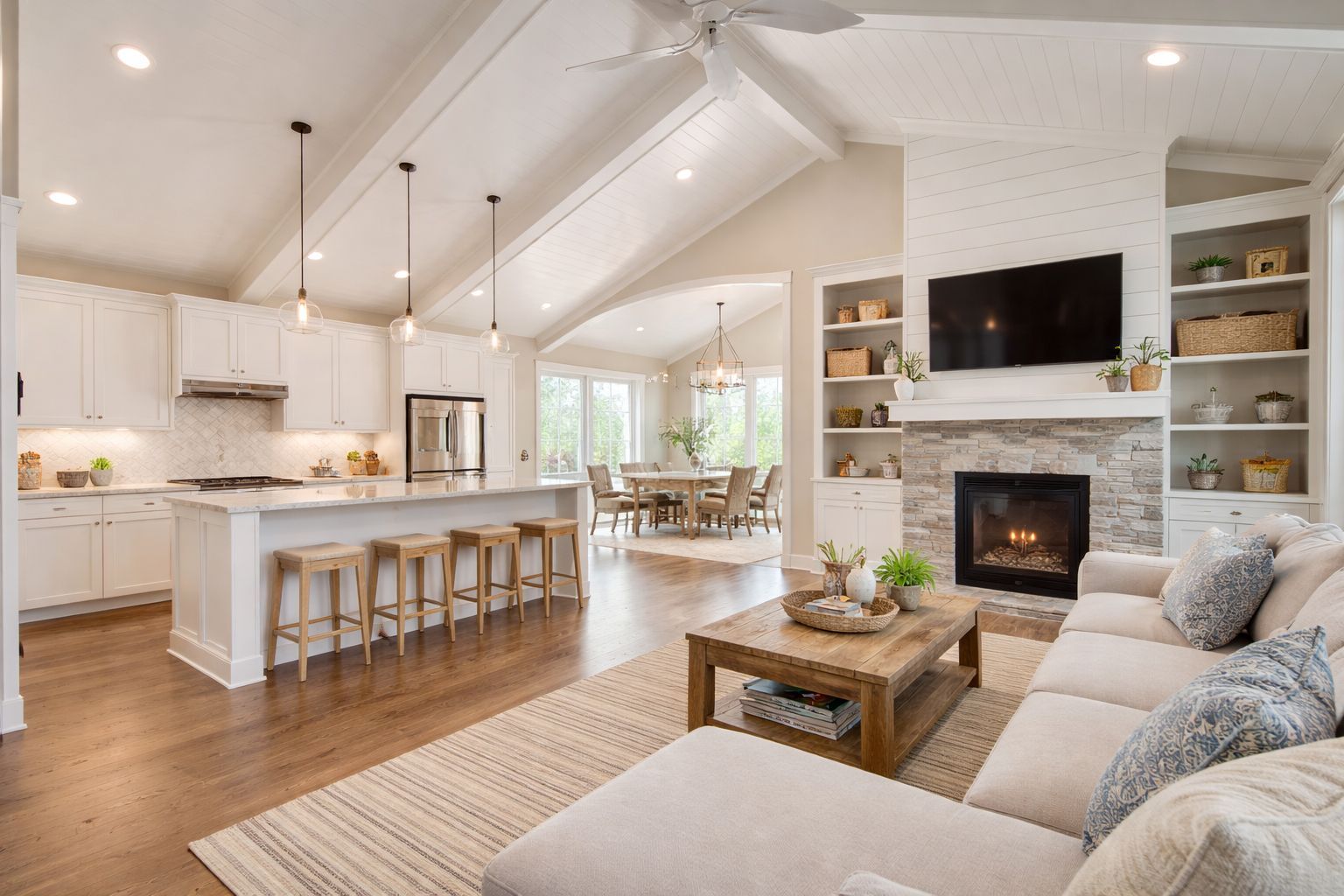 Smart Custom Home Design Ideas to Maximize Small Floor Plans