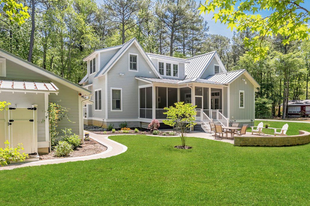 Inviting backyard home exterior | Exteriors | Bay to Beach Builders | Greenwood, DE 19950