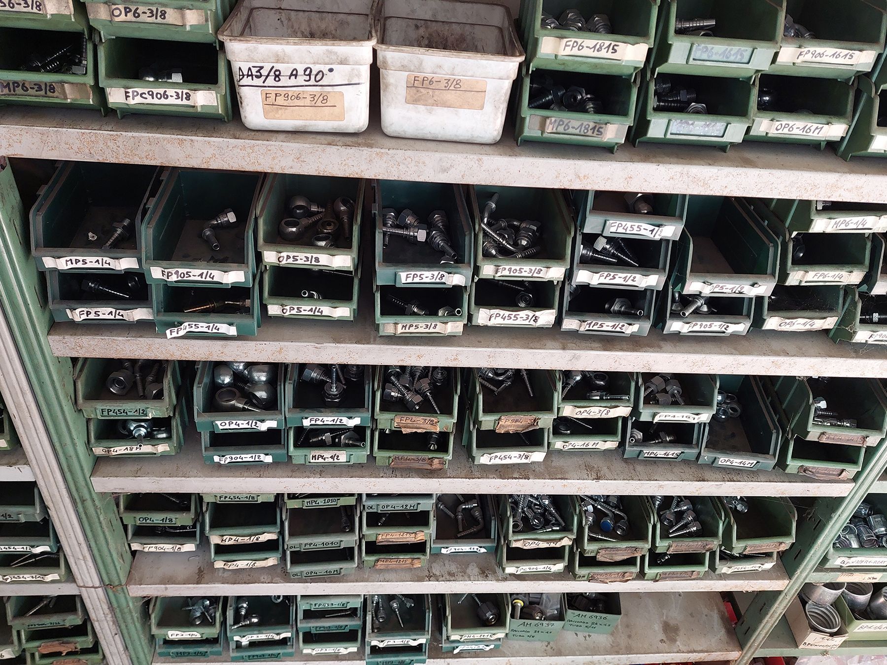 Tubi e raccordi oleodinamici