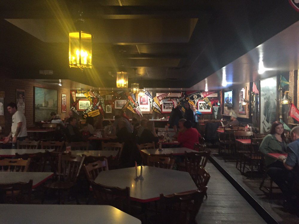 Customers On Pizzeria — Columbus, OH — Plank's Cafe & Pizzeria