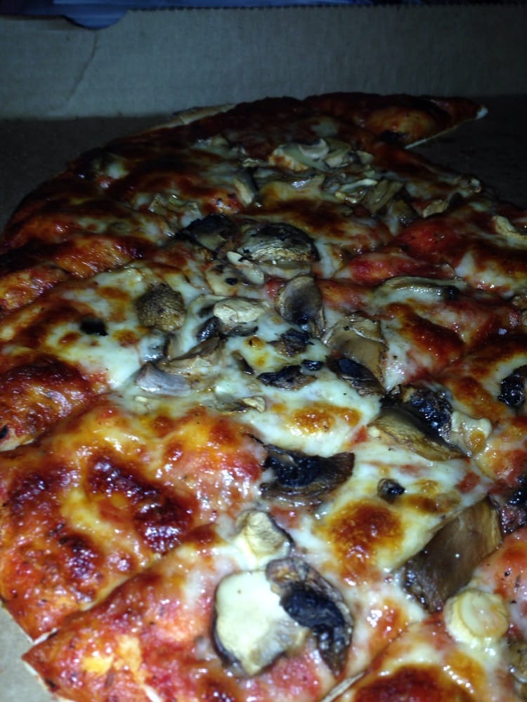 Mushroom And Cheese Pizza — Columbus, OH — Plank's Cafe & Pizzeria