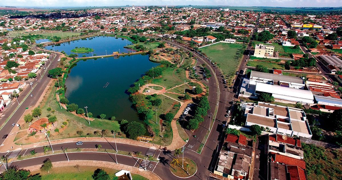 Vista para as cataratas em Foz do Iguaçu