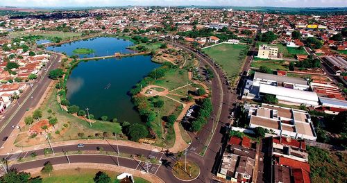 Vista para as cataratas em Foz do Iguaçu
