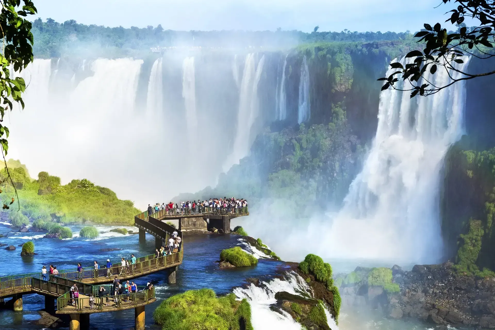Vista para as cataratas em Foz do Iguaçu