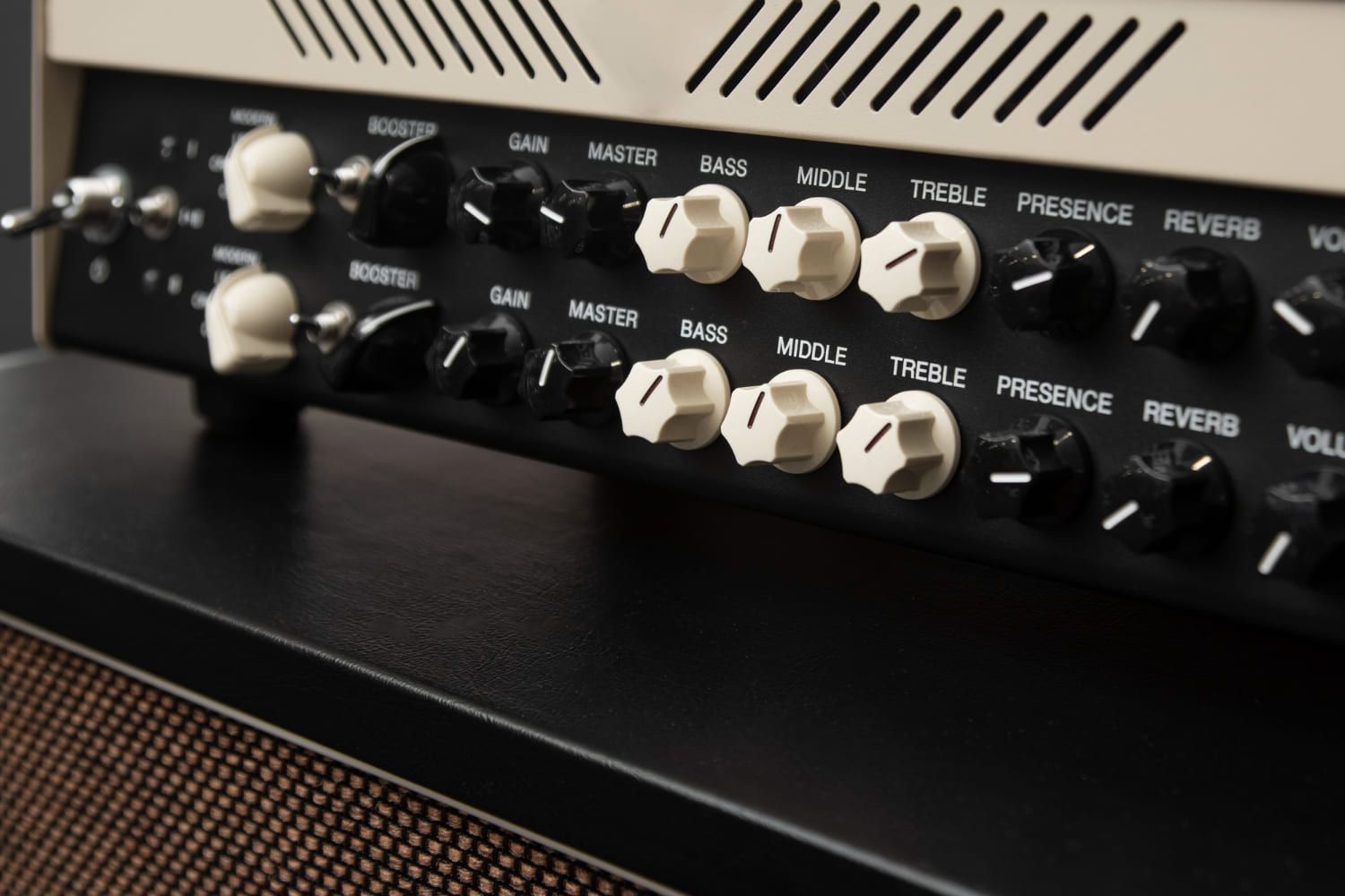 High-performance car amps