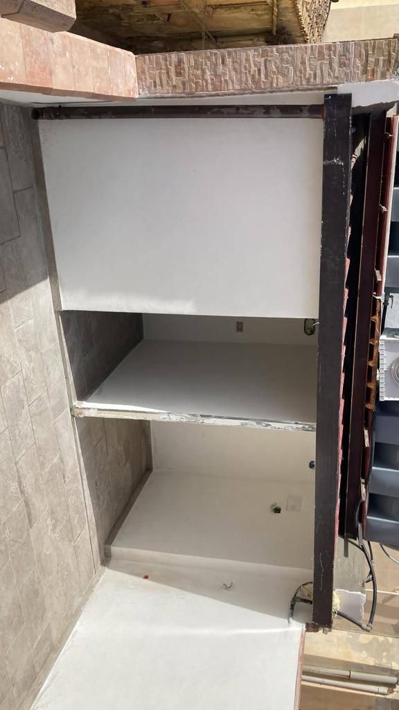 rifacimento di una stanza .