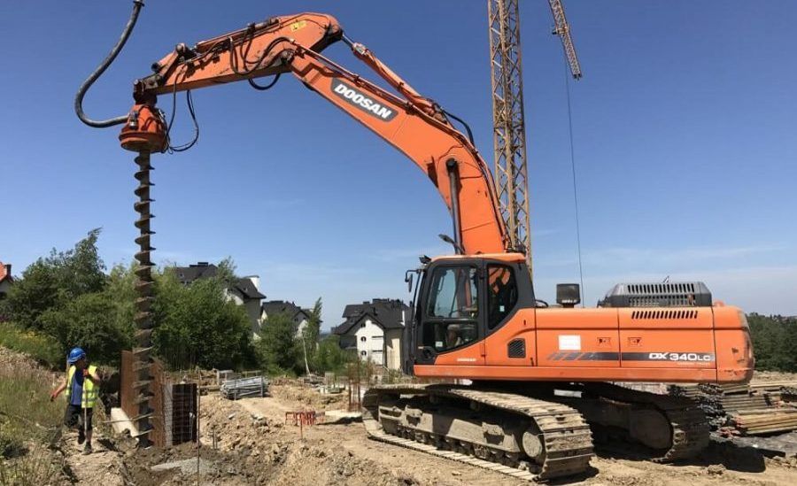 CFA polių gręžimas