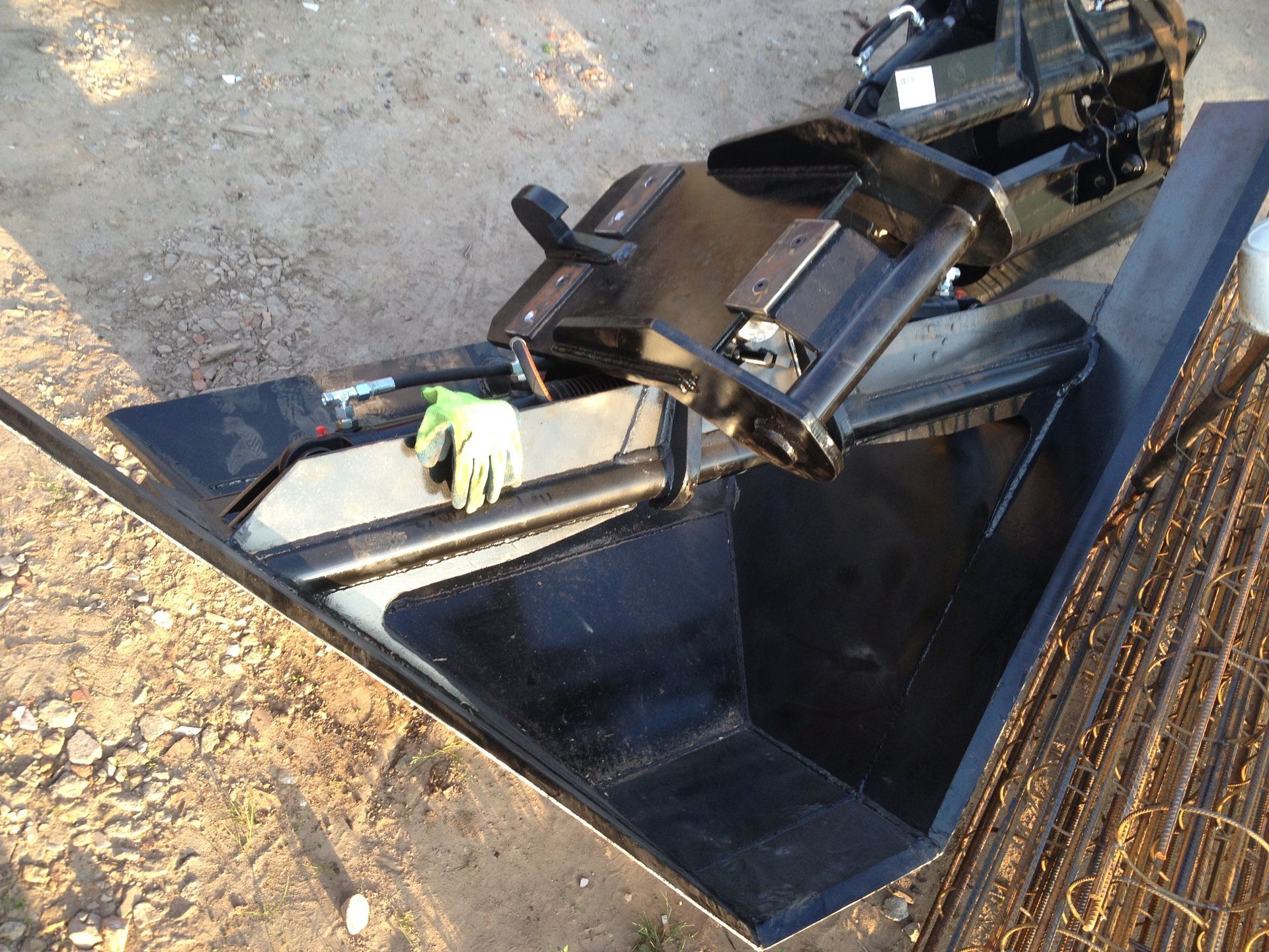 kaušai ekskavatoriams