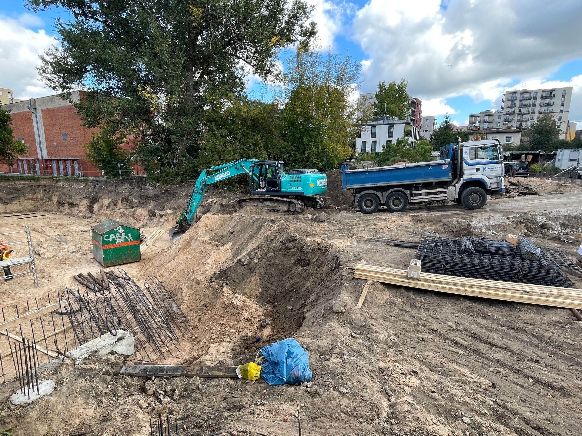 Pamatu daubės kasimas