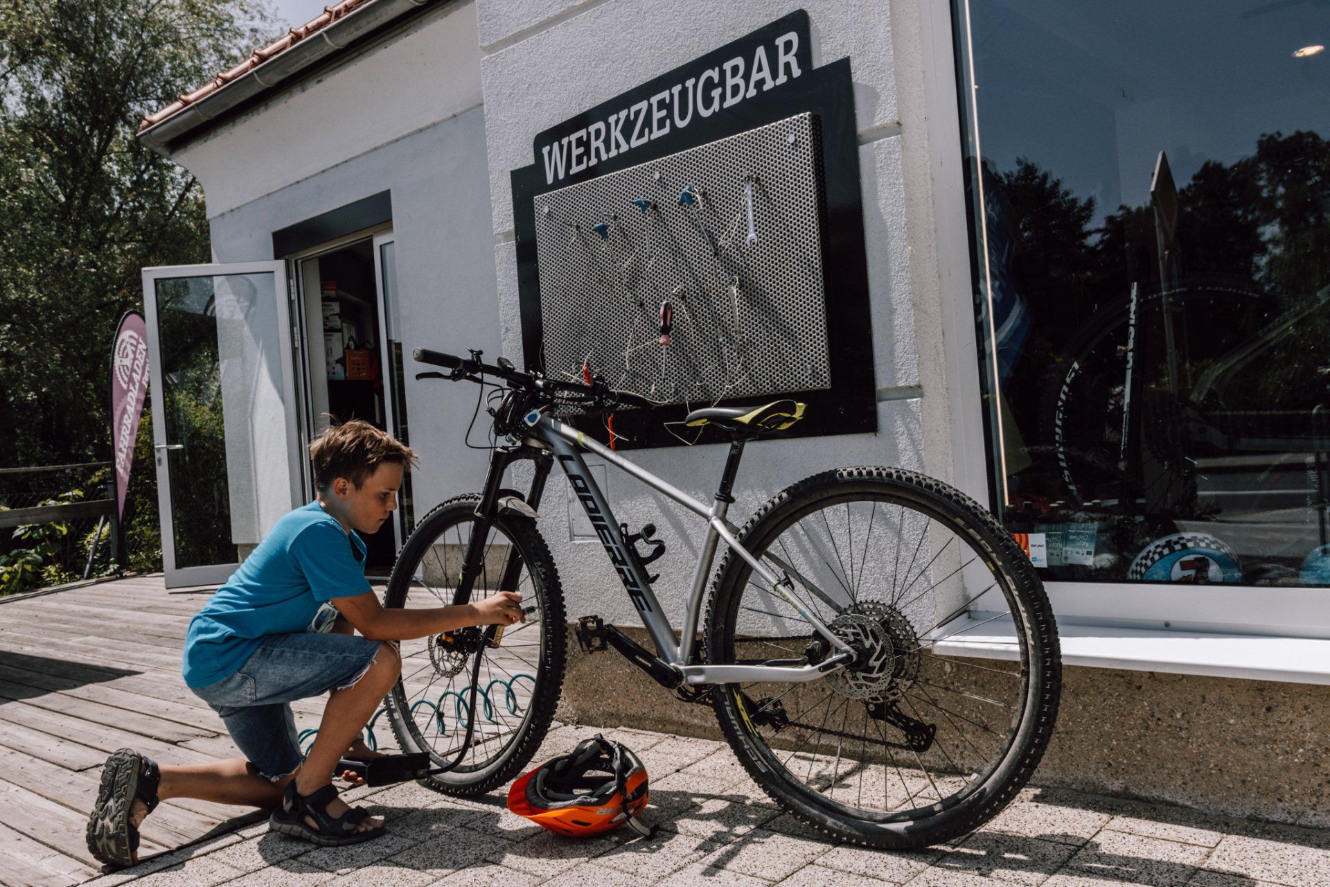 Fahrradladen Fernitz, Werkzeugbar