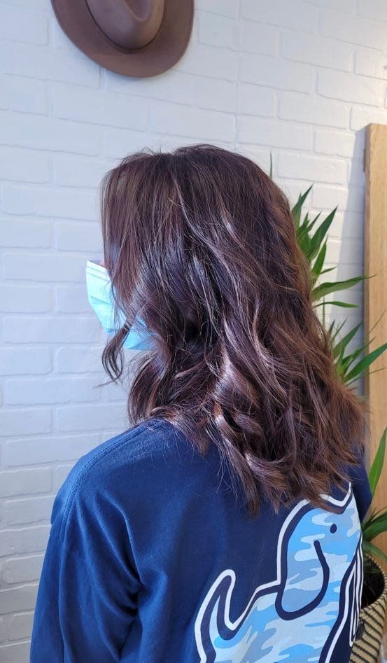 Stylish shag haircut for young girl