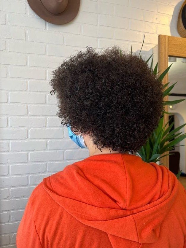 Boston curly hair hairstylist