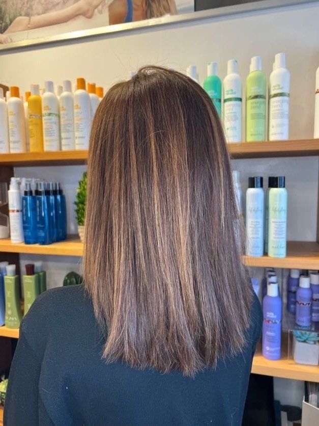 caramel highlights hairstylist