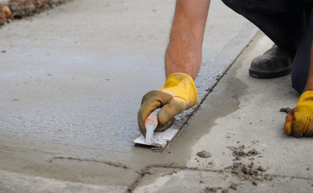 New concrete patio in Lakeland, FL