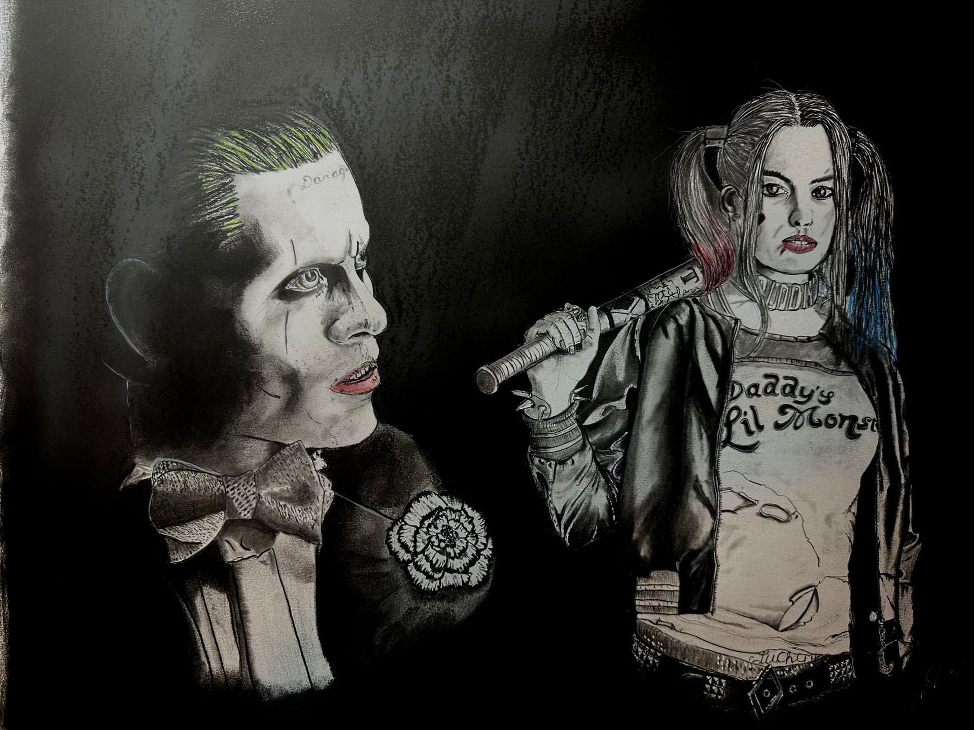 Joker with green hair and Harley Quinn holding a bat, in front of a dark background.